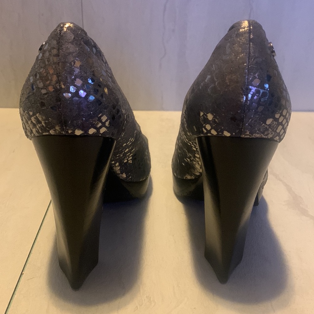Calvin Klein Emmy Women's Python Embossed Pumps S… - image 4
